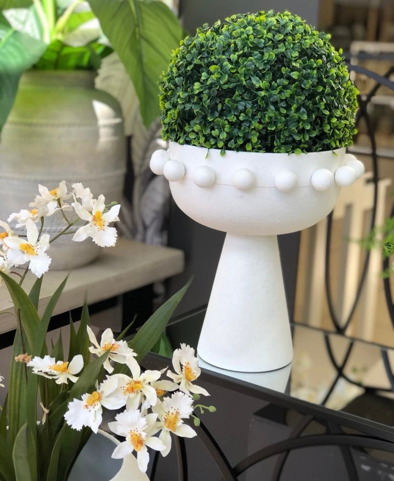 Green boxwood ball 13cm